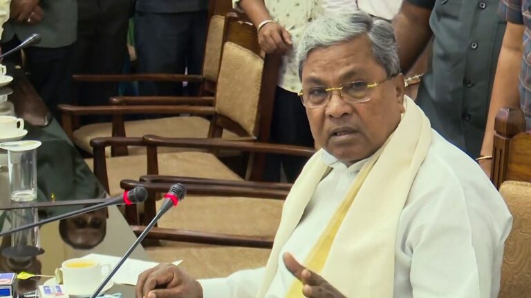 DK Shivakumar to replace Siddaramaiah? Karnataka CM ends speculations, ‘my chair not vacant’ | Mint