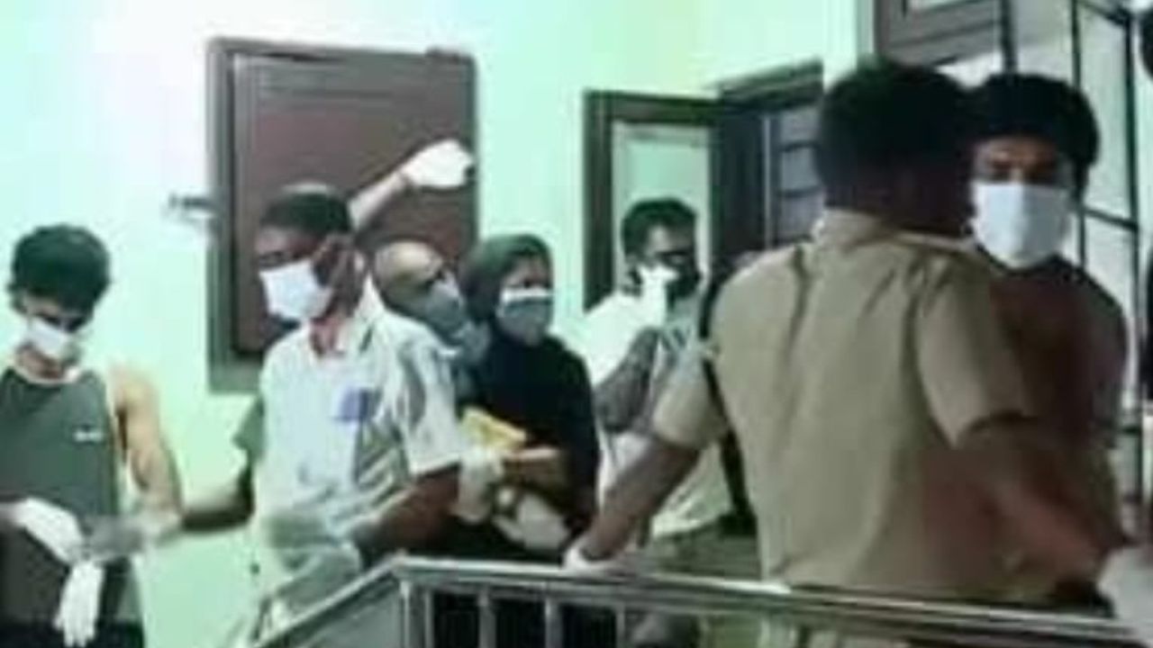 Kochi में IRS अधिकारी, मां और बहन की रहस्यमयी मौत, पुलिस जांच तेज