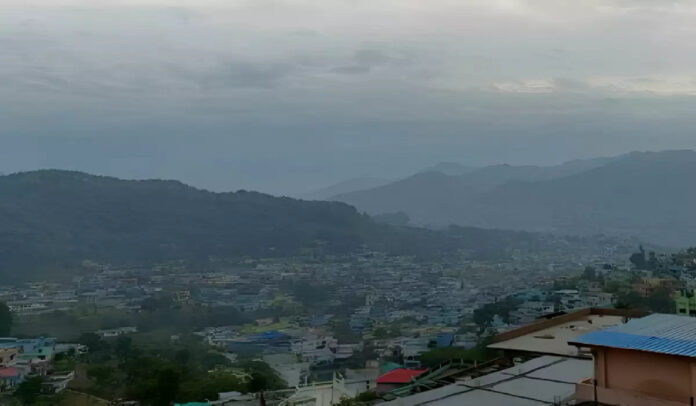 Delhi: होली से पहले लौटेगी ठंड? इन राज्यों में बढ़ा तापमान, जानें आज कहां होगी बारिश