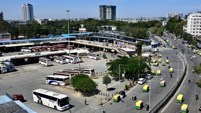 A transport hub that lacks integration, basic facilities and suffers from safety concerns 