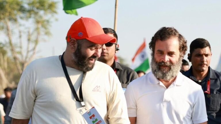 Kunal Kamra row: Shiva Sena functionary seeks complaint against comedian, opposition leaders including Rahul Gandhi