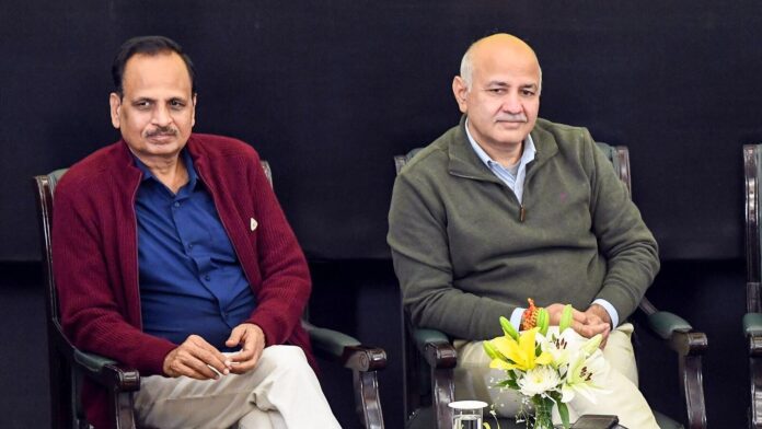 More trouble for AAP! President okays FIR against Manish Sisodia, Satyendar Jain in  ₹1,300 crore classroom scam | Mint