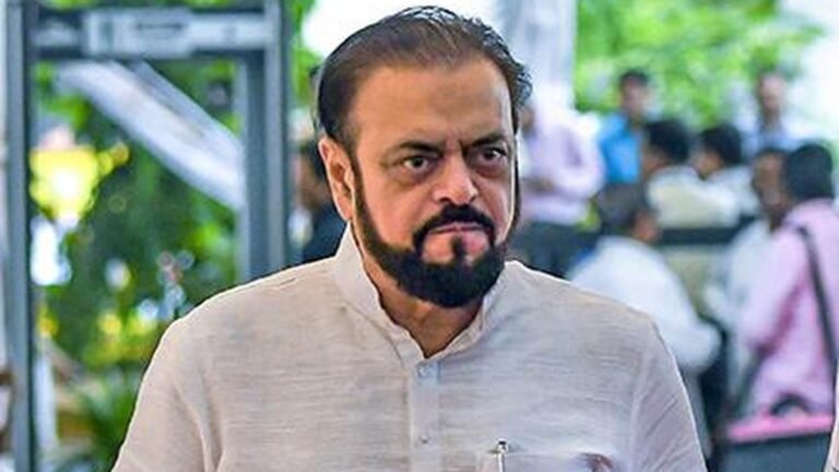  SP MLA Abu Asim Azmi appears before Mumbai Police over Aurangzeb remark 