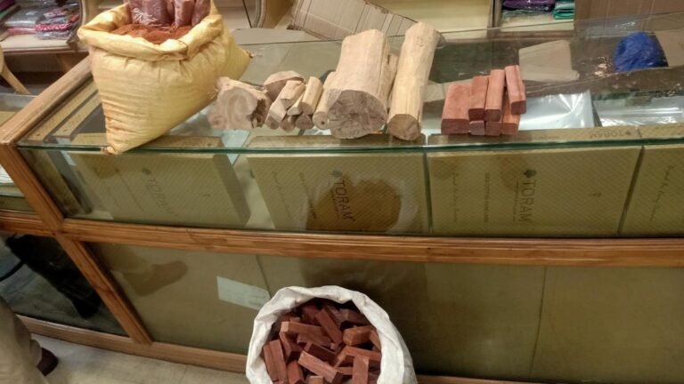 Sandalwood items illegally sold at handicraft shops in Mysuru seized