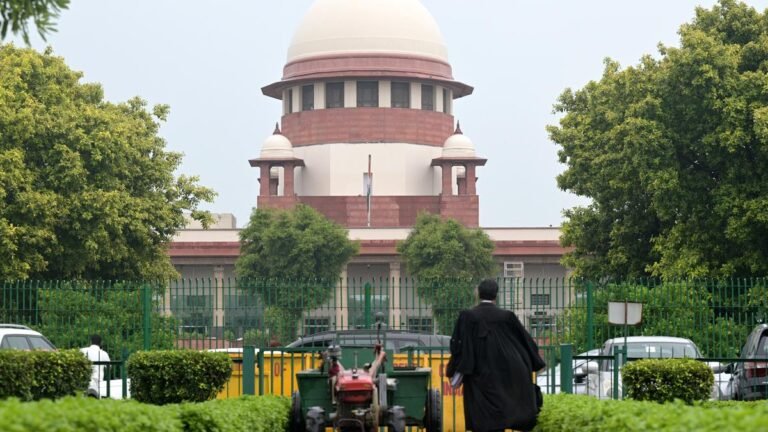 Supreme Court urger Centre, States to frame policy to prevent exploitation of patients in private hospitals 